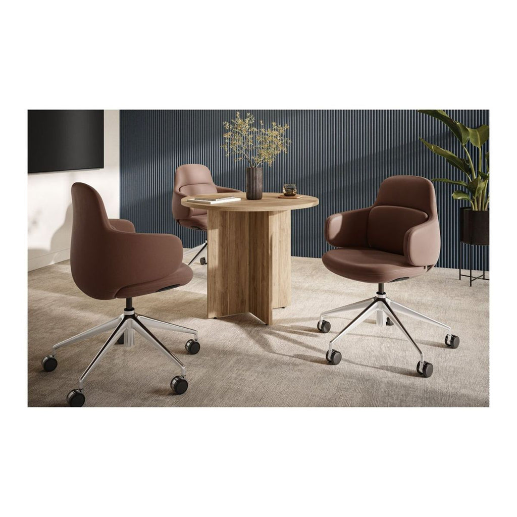 Konfurb Viva Club Chair