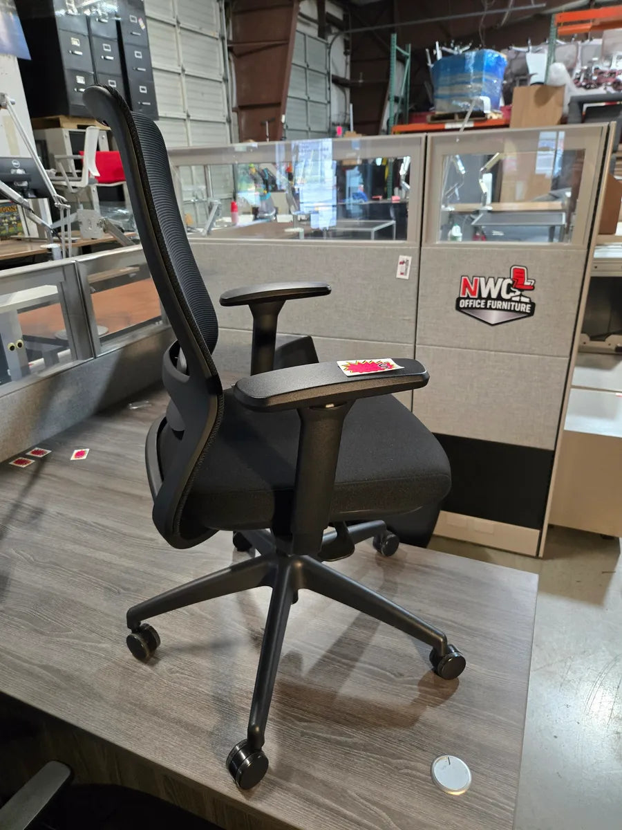 Konfurb Crescent High Back Chair
