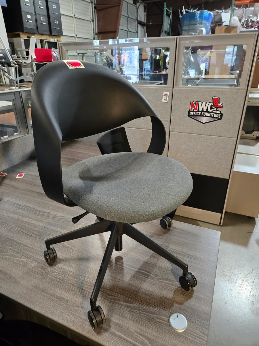Konfurb Loop Mid Back Chair